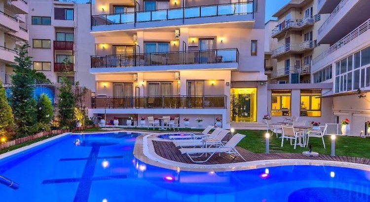 Leonidas Studios & Apartments