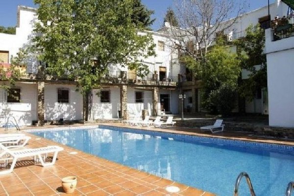 Hostal Poqueira