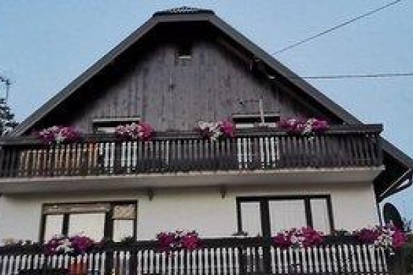 House Tomljanovic