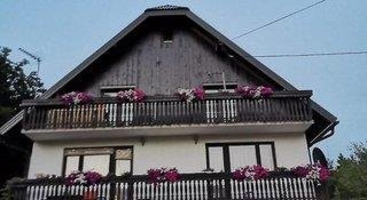 House Tomljanovic