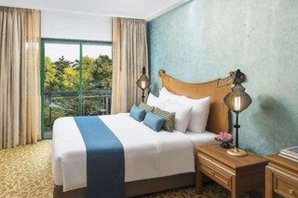 Mercure Yangon Kaba Aye