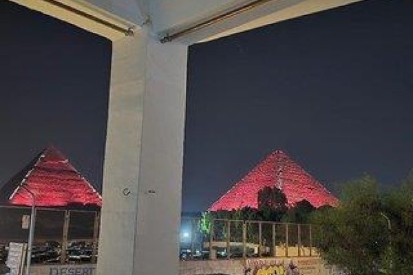 Capital Of Pyramids Hotel