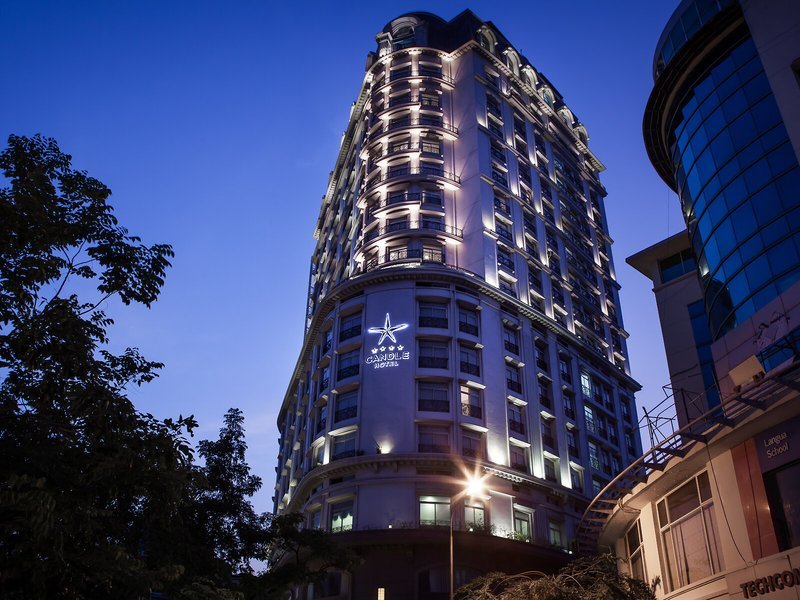 SUPER HOTEL Candle recenzie