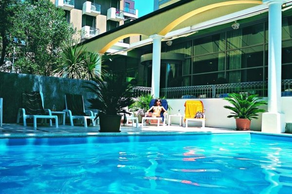 Continental Family Hotel