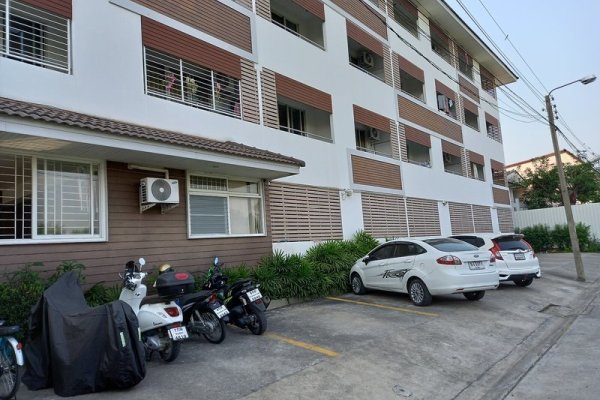 Ruan Plaisoi Apartment