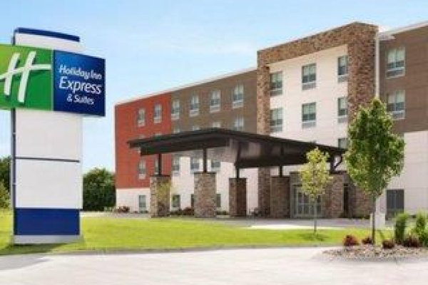 Holiday Inn Express & Suites Anchorage  Midtown