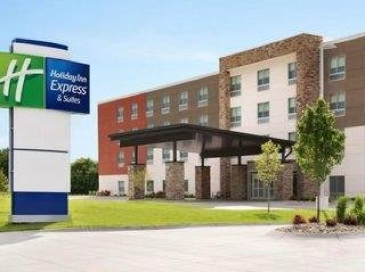 Holiday Inn Express & Suites Anchorage  Midtown