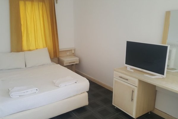 Chronos Beach Akyarlar