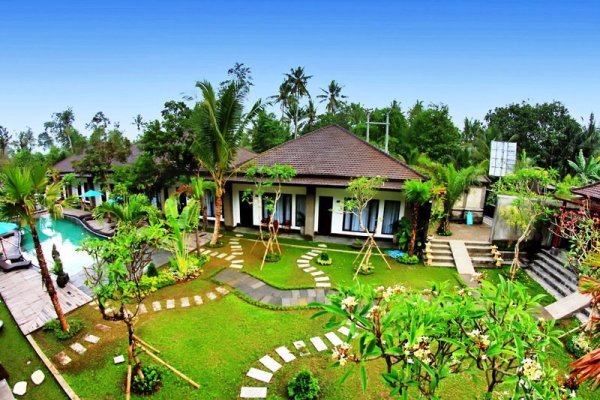 Ubud Raya Villa