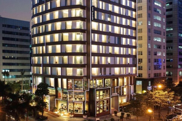 Novotel Suites Hanoi