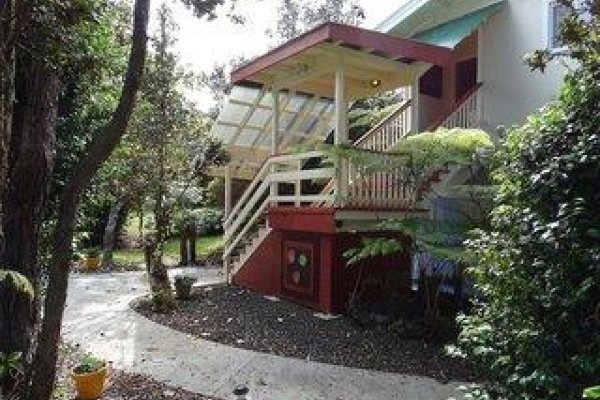 Chalet Kilauea Hotel
