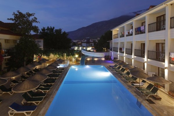 Golden Life Resort Hotel & Spa