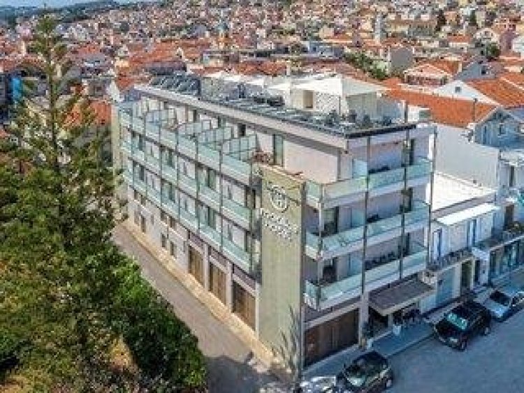 Mouikis Hotel
