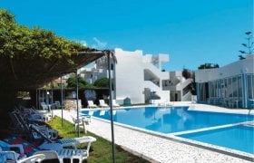 Blue Jay Beach Hotel recenzie