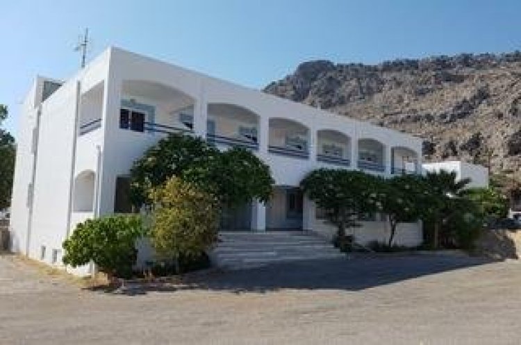 Pals Studios Pefkos