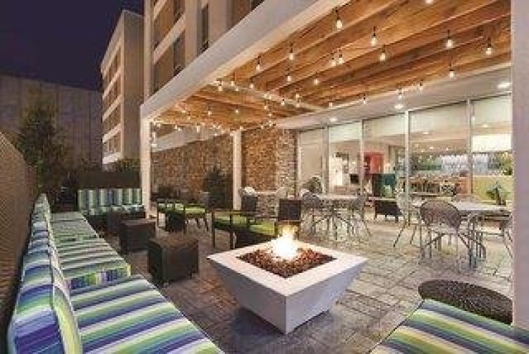 Home2 Suites by Hilton College Station