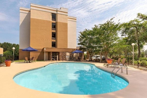 Baymont Inn & Suites Augusta West