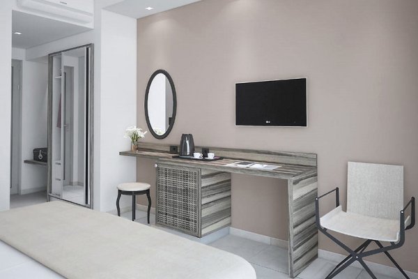 Oneiro Boutique Hotel