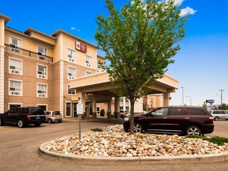 Best Western Plus South Edmonton Inn & Suites