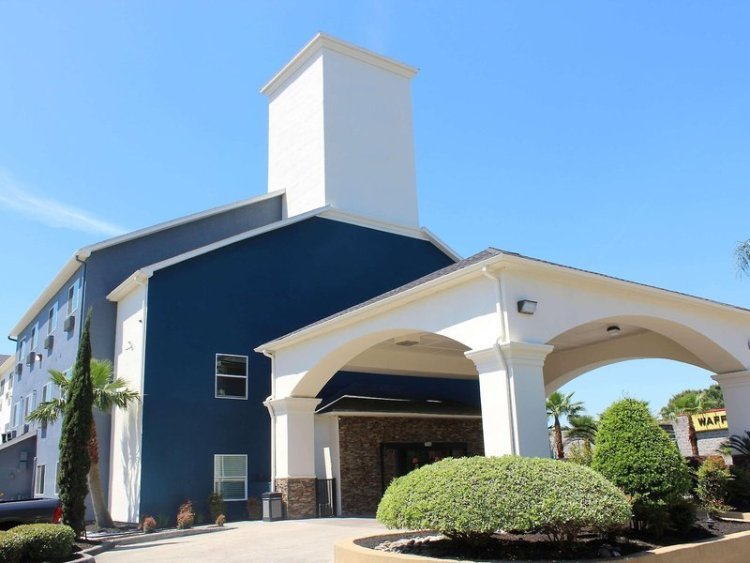 Wingate by Wyndham Humble/Houston Intercontinental Airport