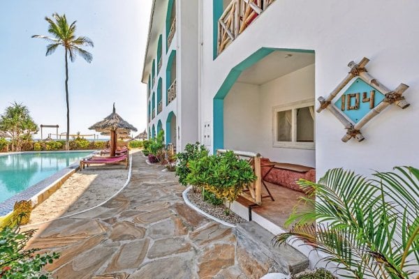 Ahg Sun Bay Mlilile Beach Hotel