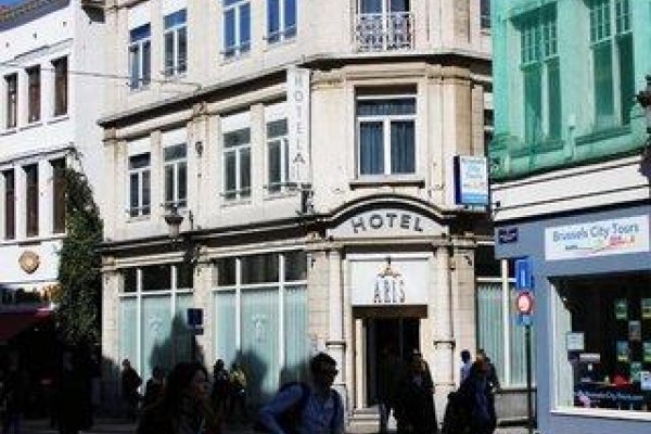 Aris Hotel Grand Place
