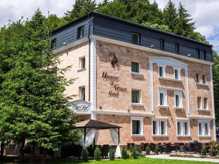 Honour And Grace Hotel