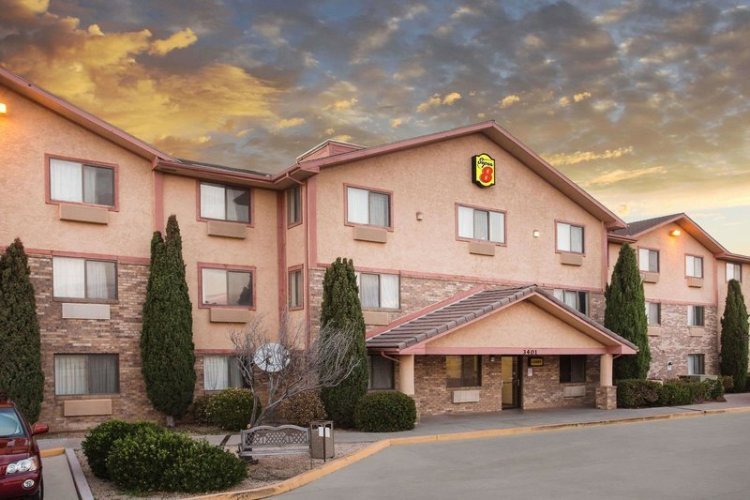 Super 8 - Kingman AZ