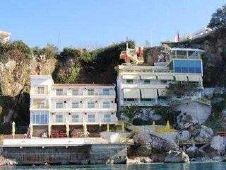 Hotel Liro