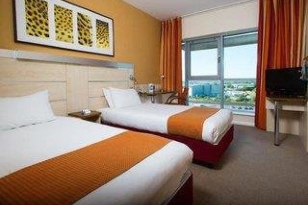 Holiday Inn Express Swindon City Centre