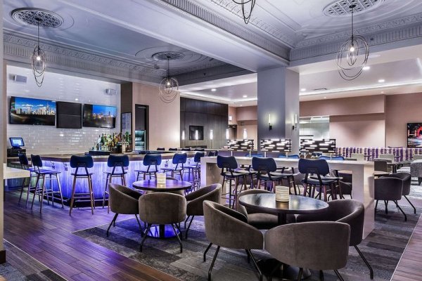 Cambria Hotel and Suites Chicago Loop/Theatre District