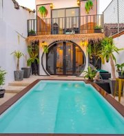 Isara Boutique Hotel And Cafe