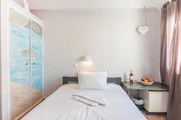 Madaky Hotel