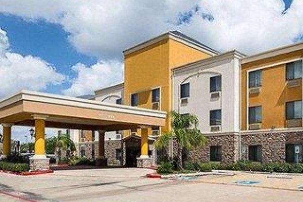 Days Inn & Suites By Wyndham Houston / West Energy Corridor