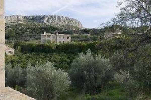 Klymeni Traditional Homes