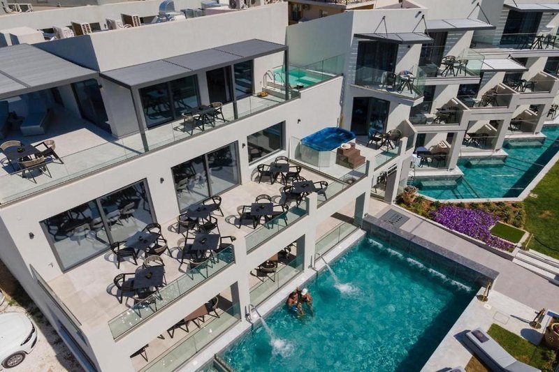 Elia Agia Marina Resort recenzie