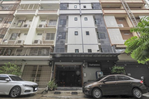 The Palm Apartment By Oyo Rooms