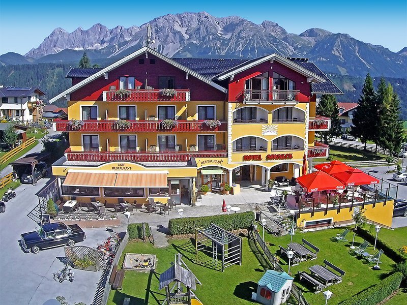 Sonneck Hotel   Restaurant