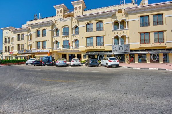 Beach Hotel Apartment
