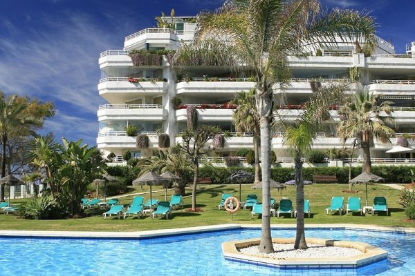 Coral Beach Aparthotel