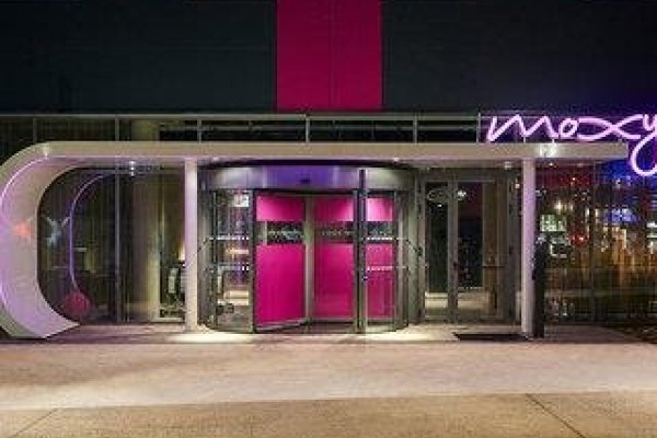 Moxy Paris Charles De Gaulle Airport