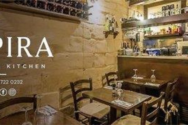 Casa Lapira