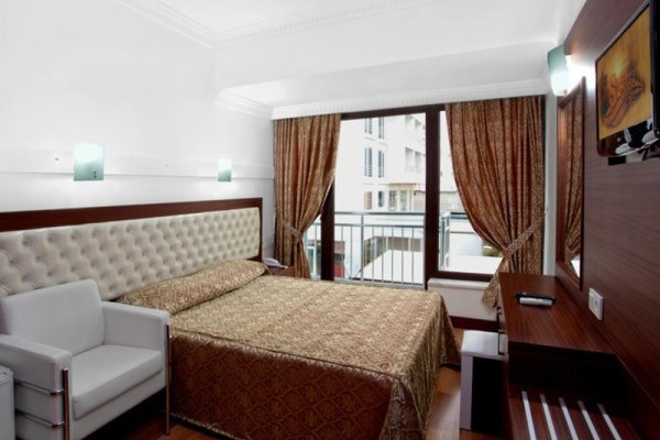 Sea Side Hotel