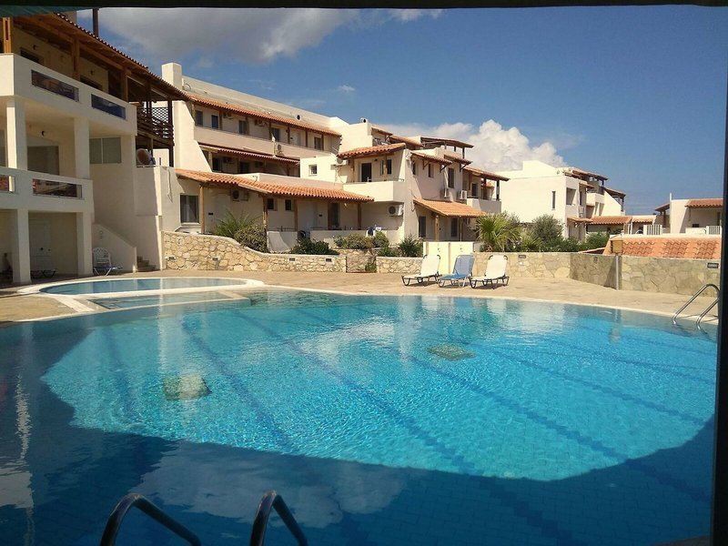 Creta Suites recenzie