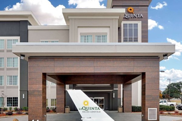 La Quinta Inn & Suites Dallas Love Field