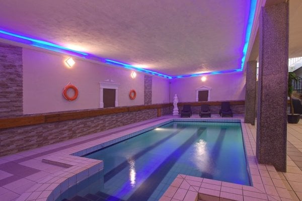 Canifor Hotel
