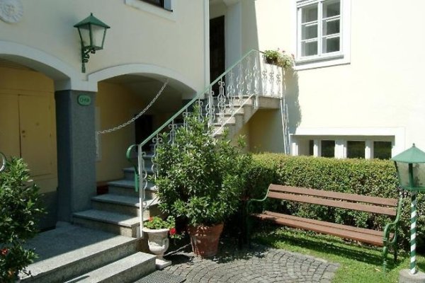 Biedermeier Hof
