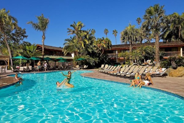 Catamaran Resort