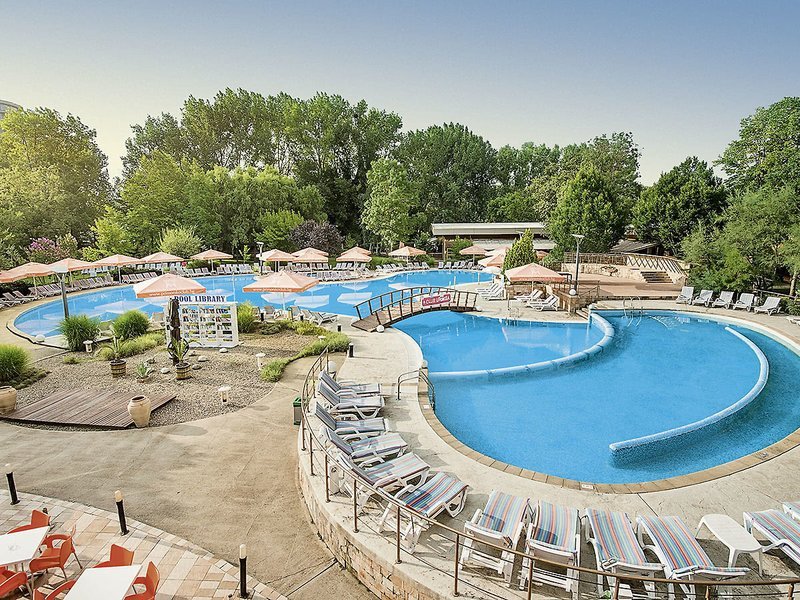 Forest Beach Hotel