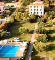 Julia Hotel